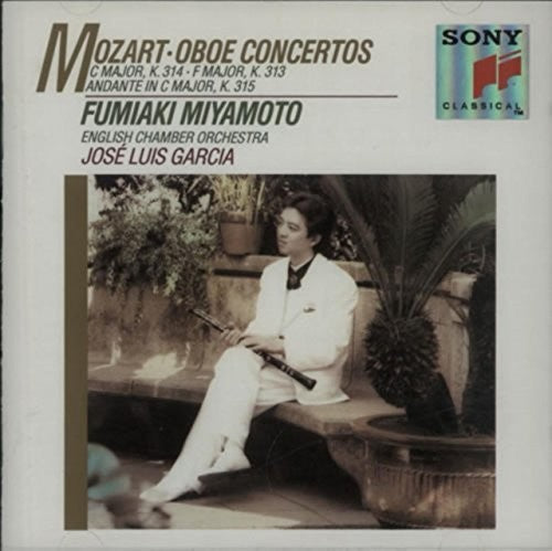 the album cover for English Chamber Orchestra / Miyamoto / Garcia - Oboe Concertos / Miyamo