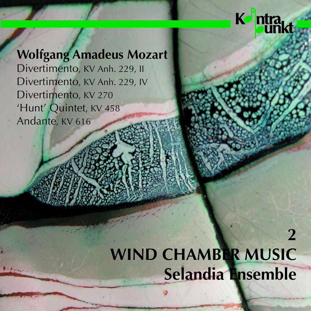 the album cover for Mozart / Selandia Ensemble - Divertimentos / " Hunt " Quintet