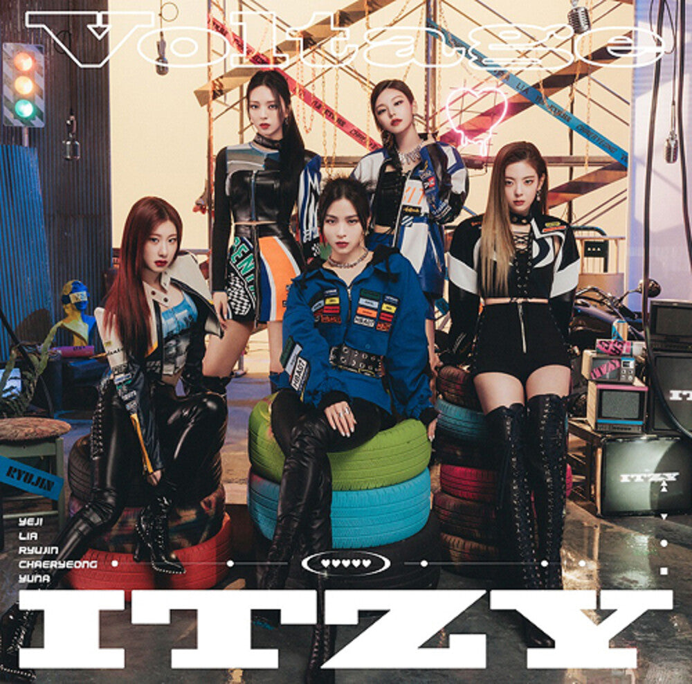 the album cover for ITZY - Volcano (Standard Edition)