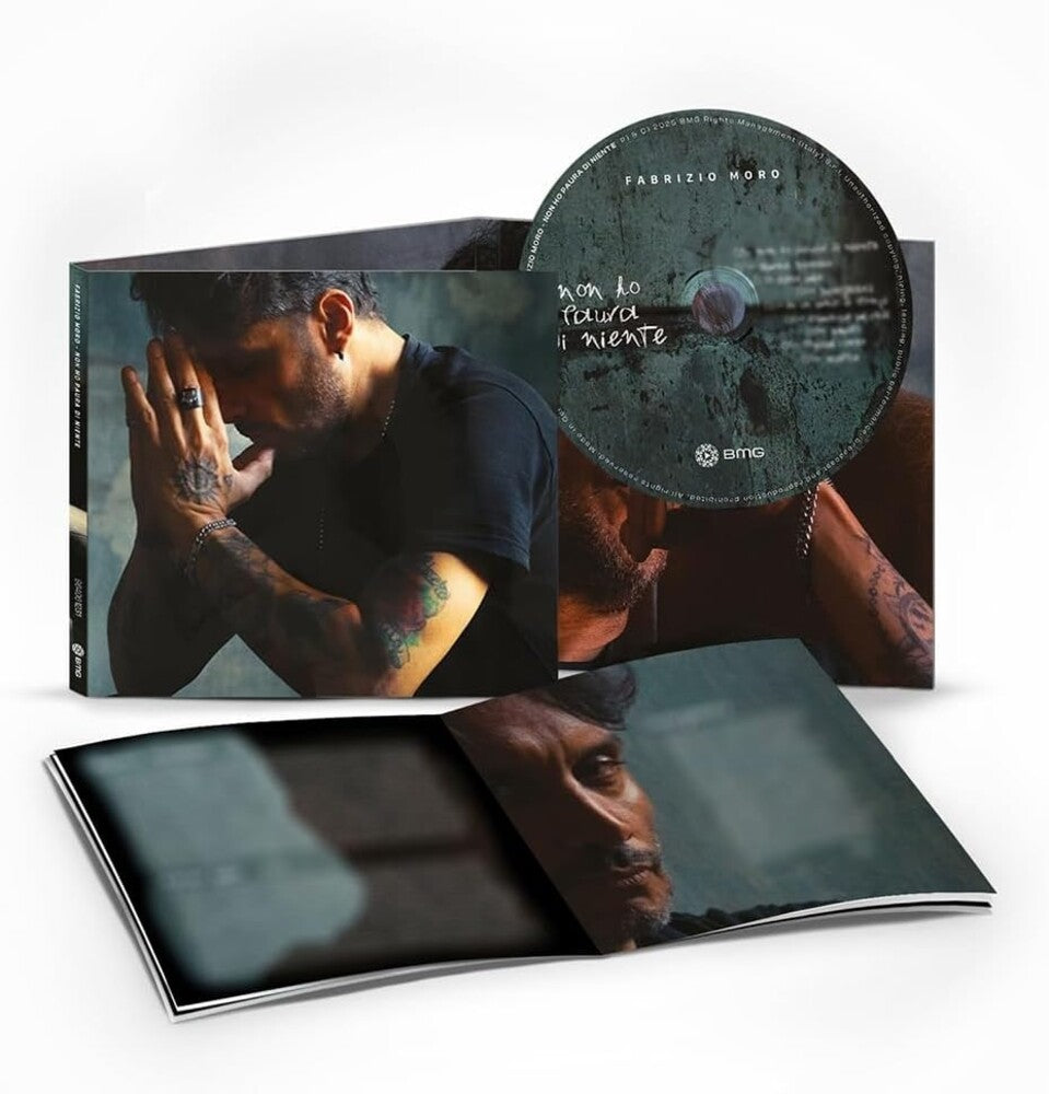 the album cover for Fabrizio Moro - Non Ho Paura Di Niente (Ita)