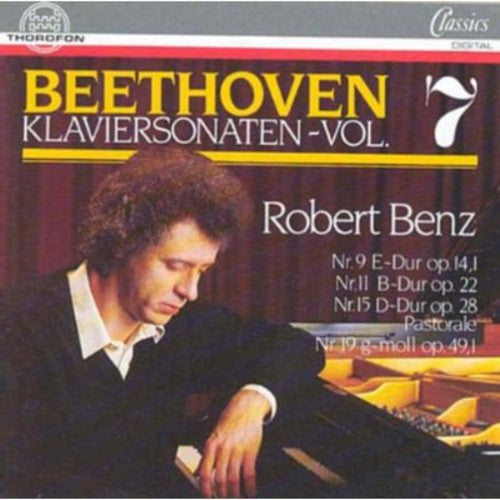 the album cover for Robert Benz - Piano Sonatas 9 15 & 19