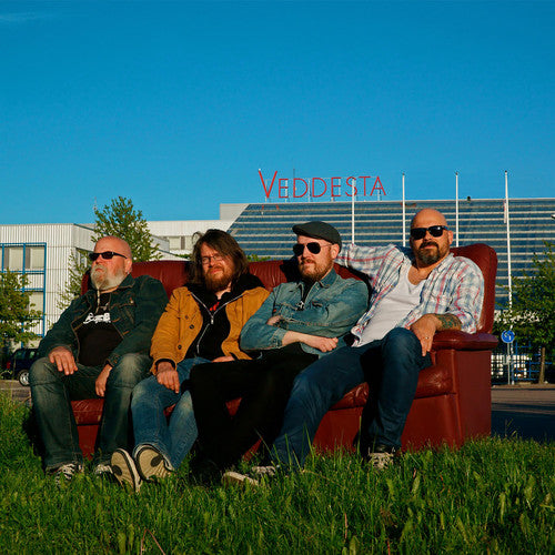 the album cover for Ponamero Sundown - Veddesta