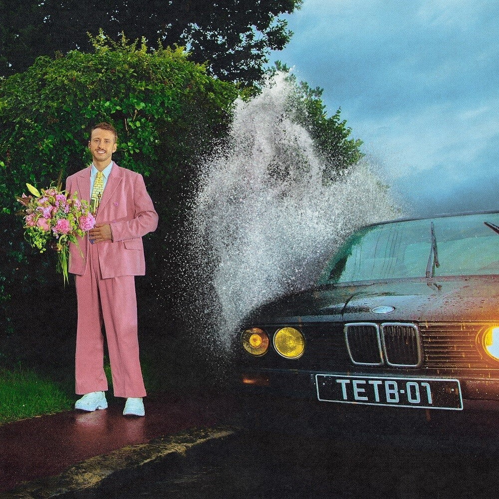 the album cover for Maxence - Tout Est Trop Beau