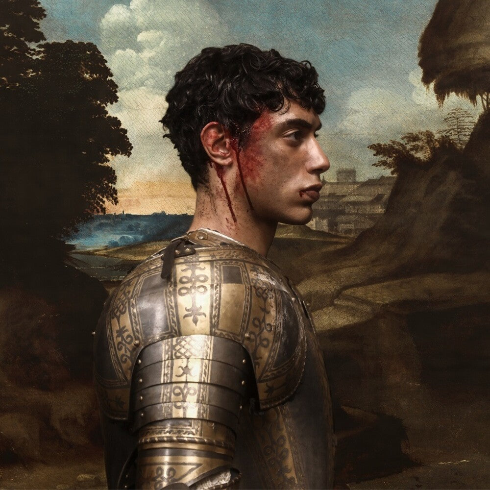 the album cover for Dylan - Love Is War (Ita)