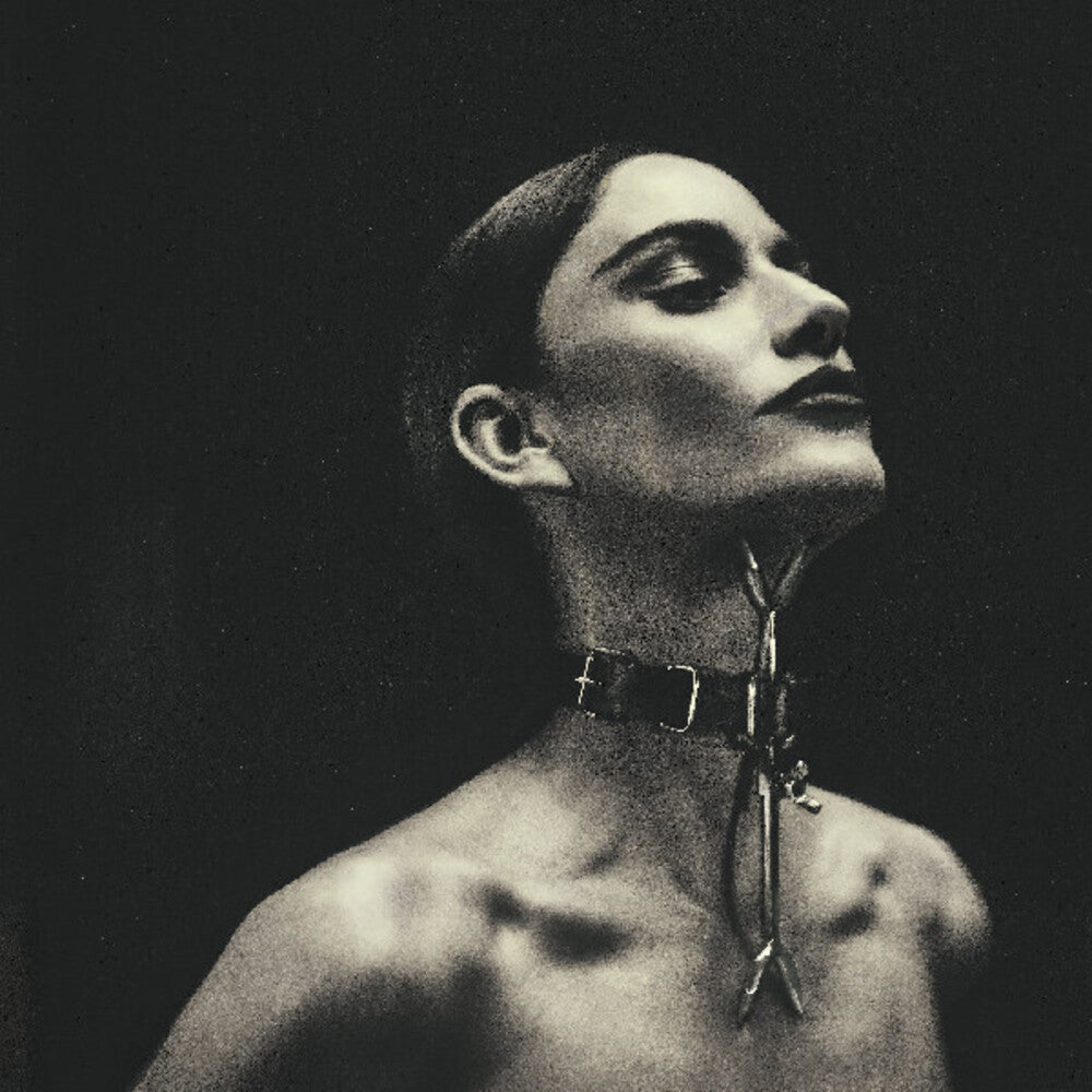Pre-Order: Niia - V
